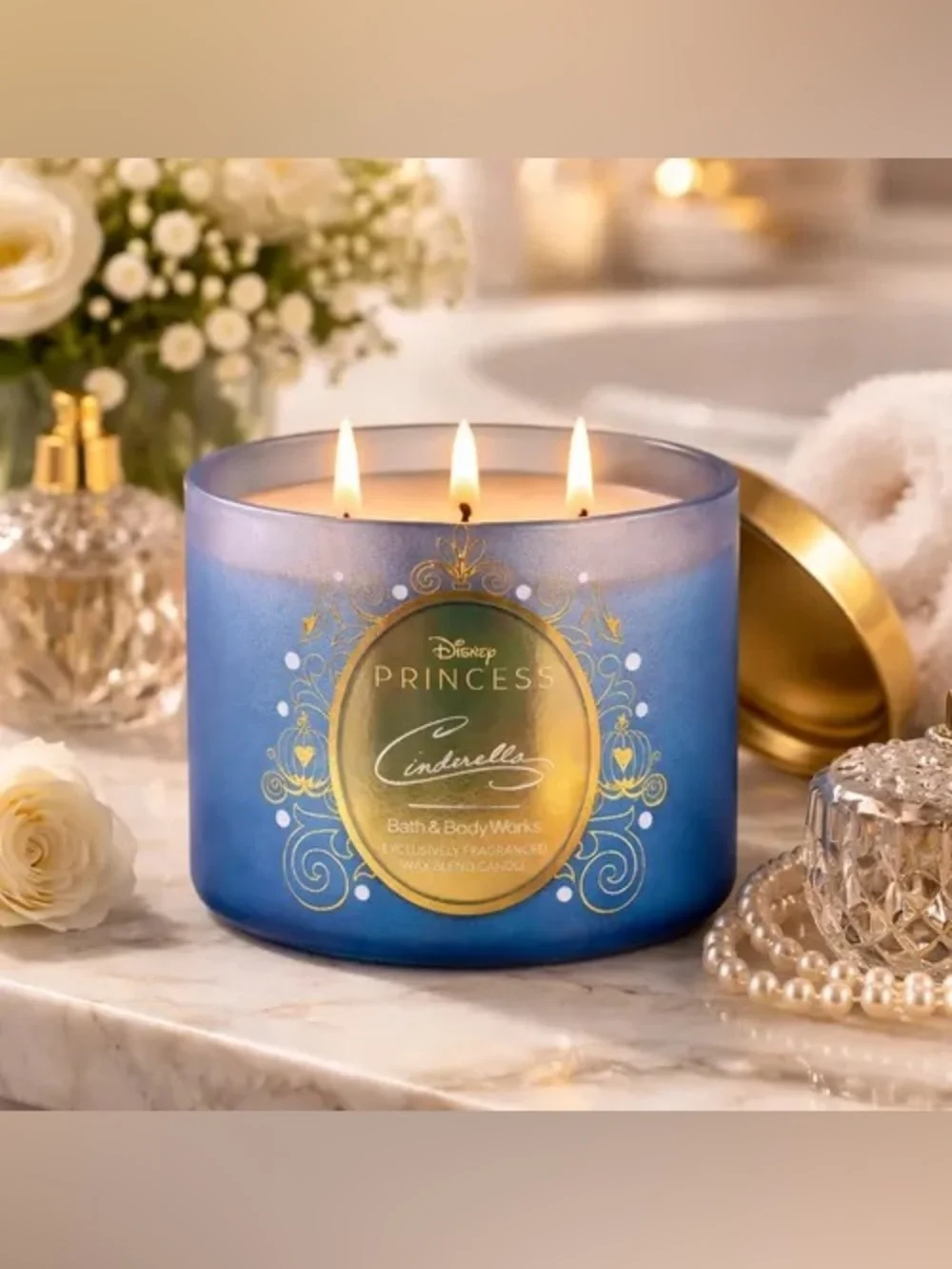Bath & Body Works Blue & Gold Princess Cinderella Candle - Picture 2 of 3